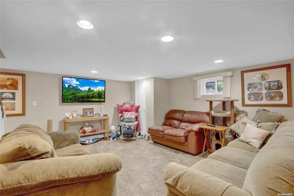 48 Chatham Road Hewlett NY 11557