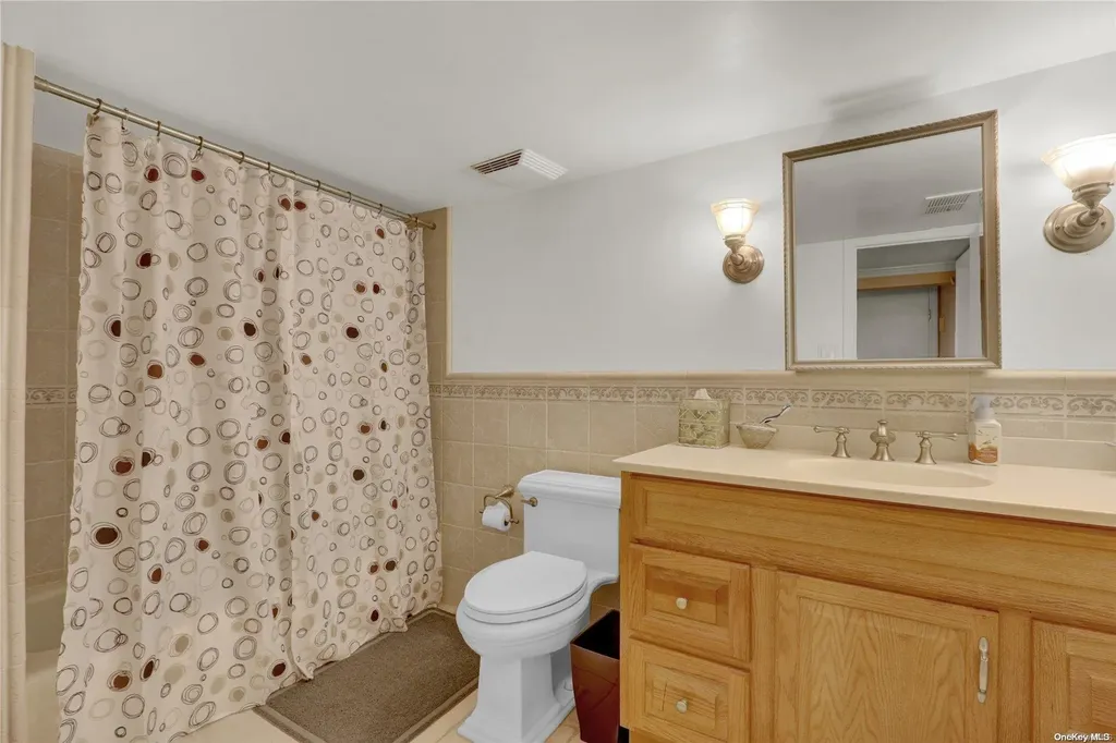 48 Chatham Road Hewlett NY 11557