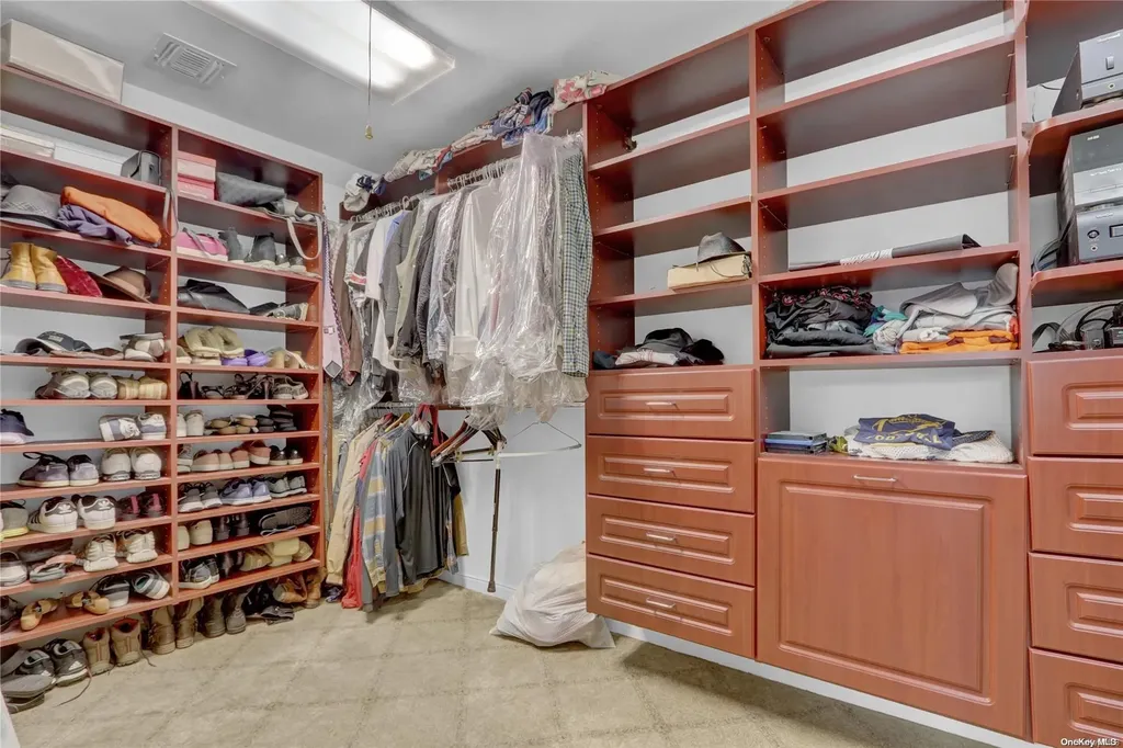 48 Chatham Road Hewlett NY 11557