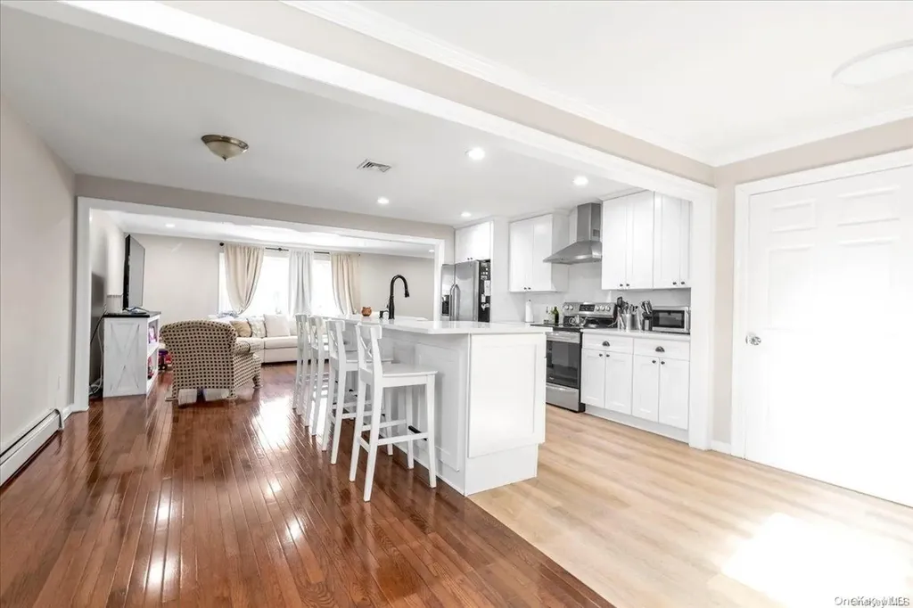 2305 Hoffman Avenue Elmont NY 11003