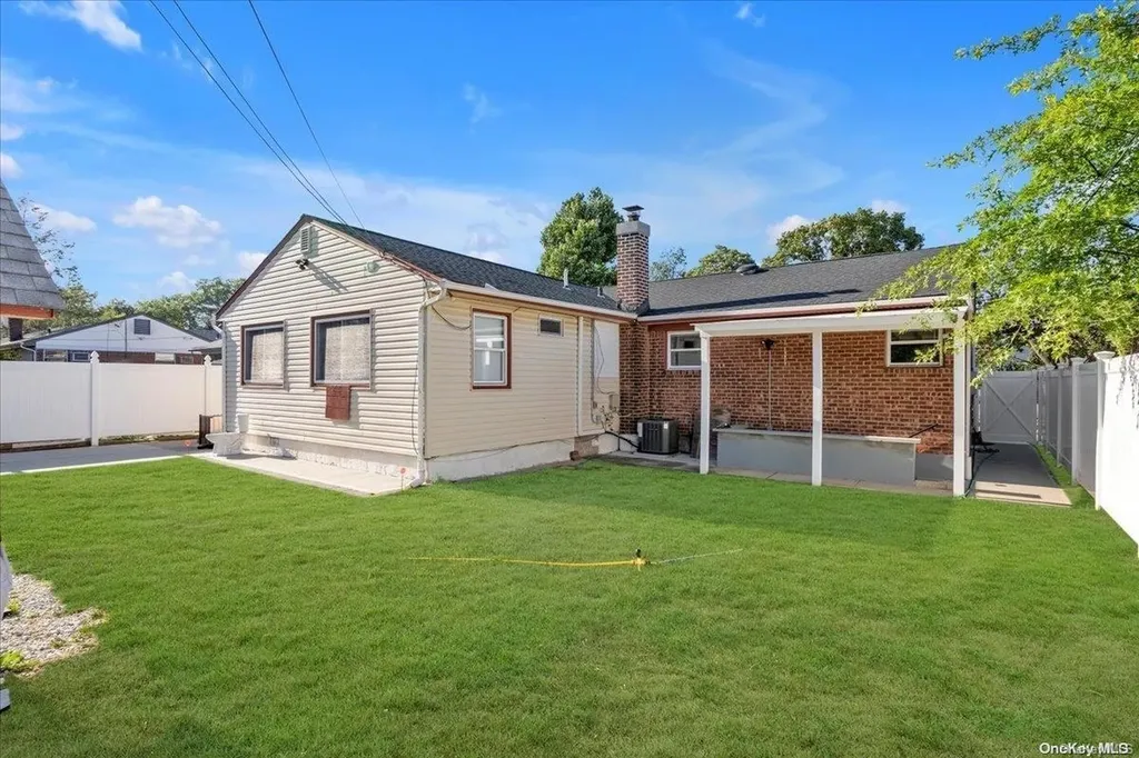 2305 Hoffman Avenue Elmont NY 11003