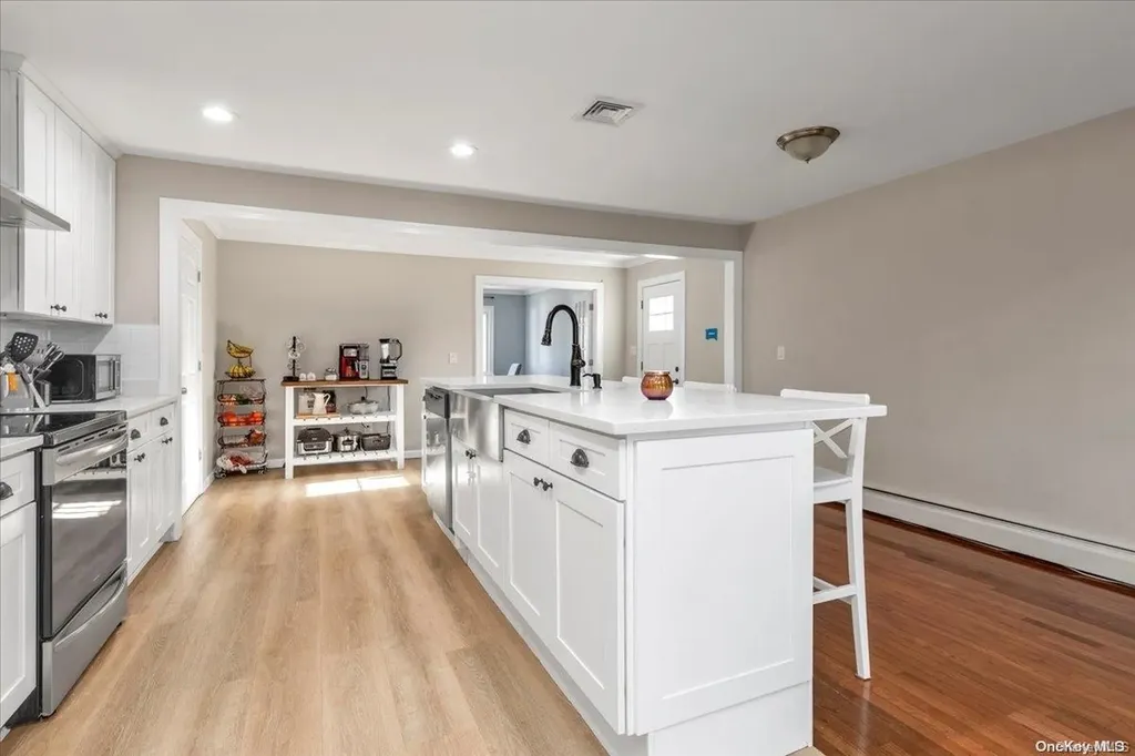 2305 Hoffman Avenue Elmont NY 11003