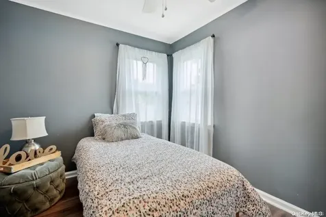 35 Cedar Grove Court Patchogue NY 11772