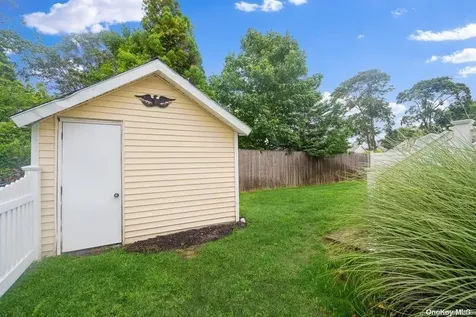 35 Cedar Grove Court Patchogue NY 11772