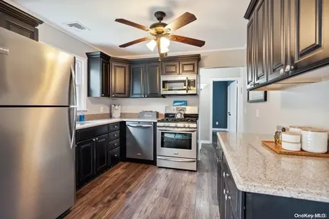 35 Cedar Grove Court Patchogue NY 11772