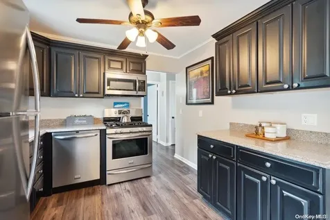 35 Cedar Grove Court Patchogue NY 11772