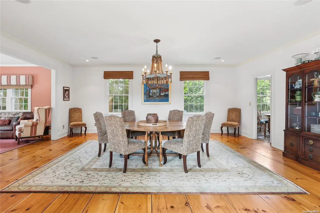 265 Downs Path Southampton NY 11968