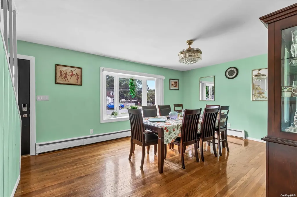 1096 Bay Shore Avenue Bay Shore NY 11706