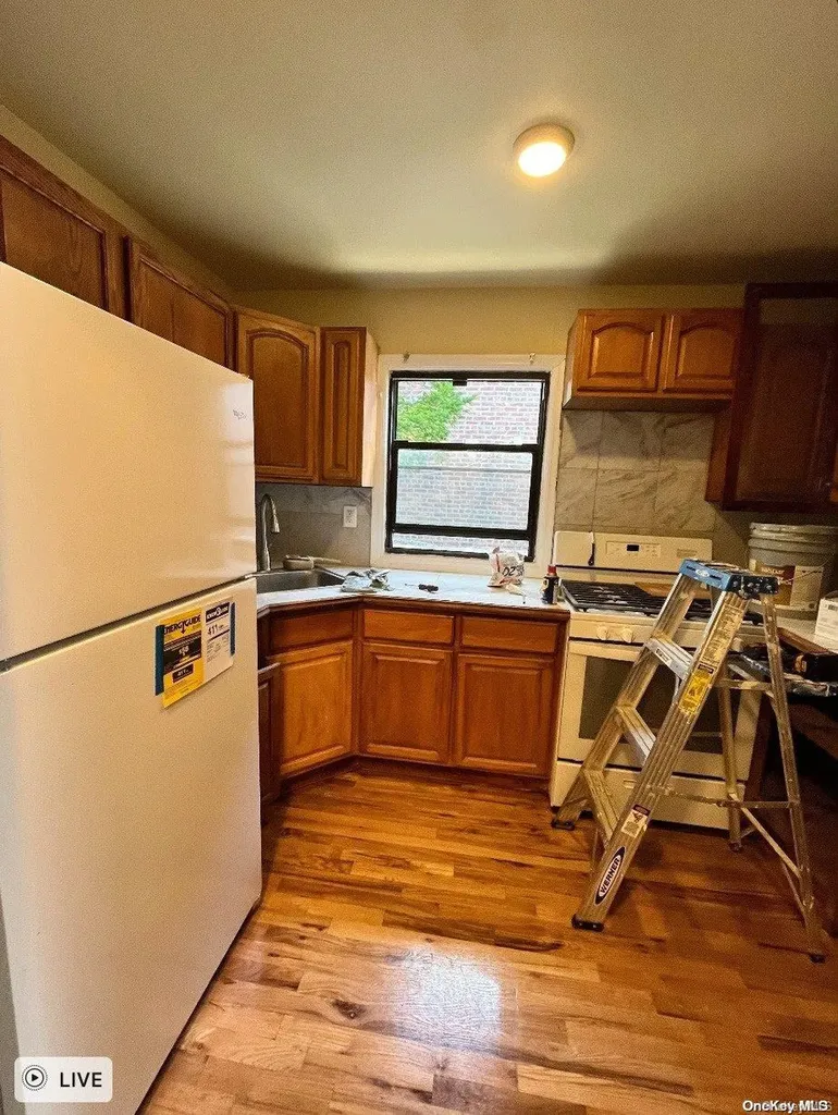 314 E 35th Street Brooklyn NY 11203