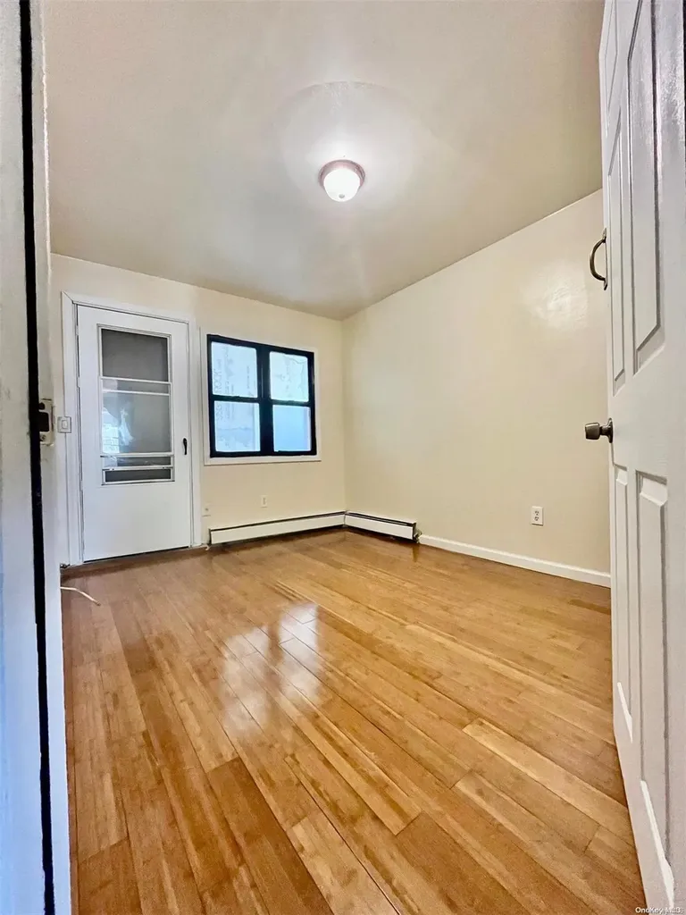 314 E 35th Street Brooklyn NY 11203