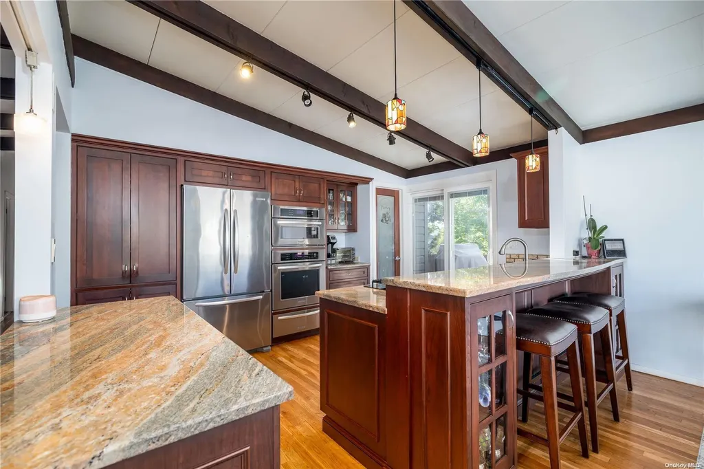3389 Ocean Avenue Oceanside NY 11572