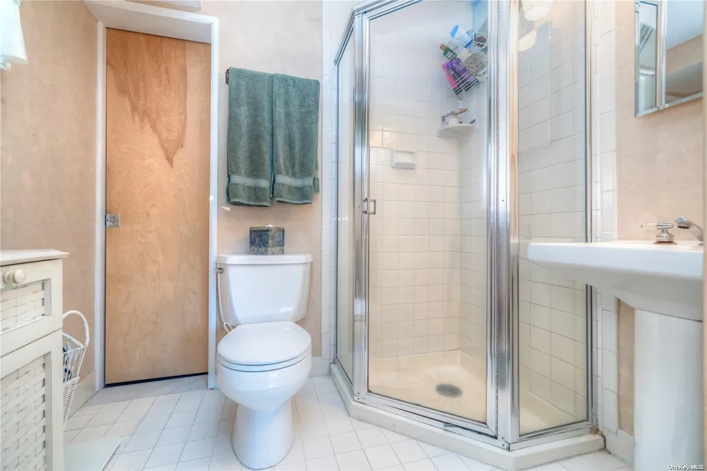 3389 Ocean Avenue Oceanside NY 11572
