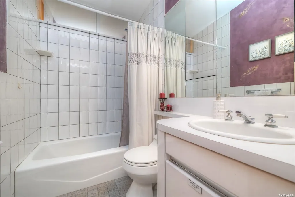 3389 Ocean Avenue Oceanside NY 11572