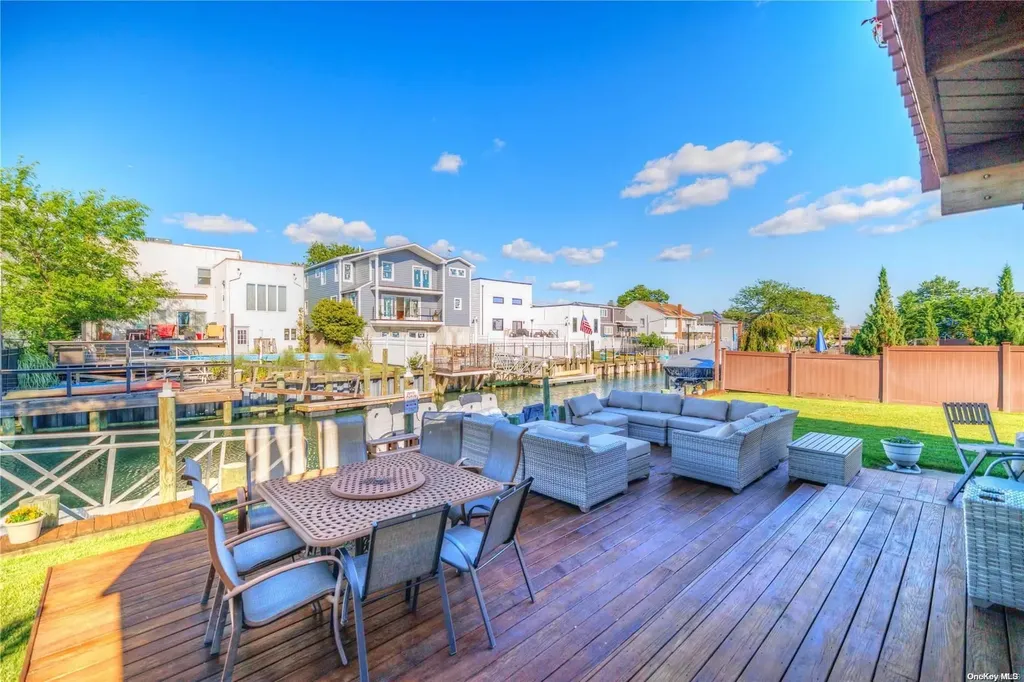 3389 Ocean Avenue Oceanside NY 11572