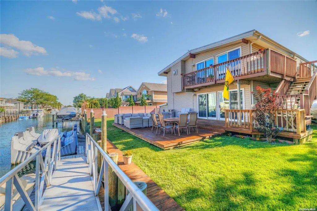 3389 Ocean Avenue Oceanside NY 11572