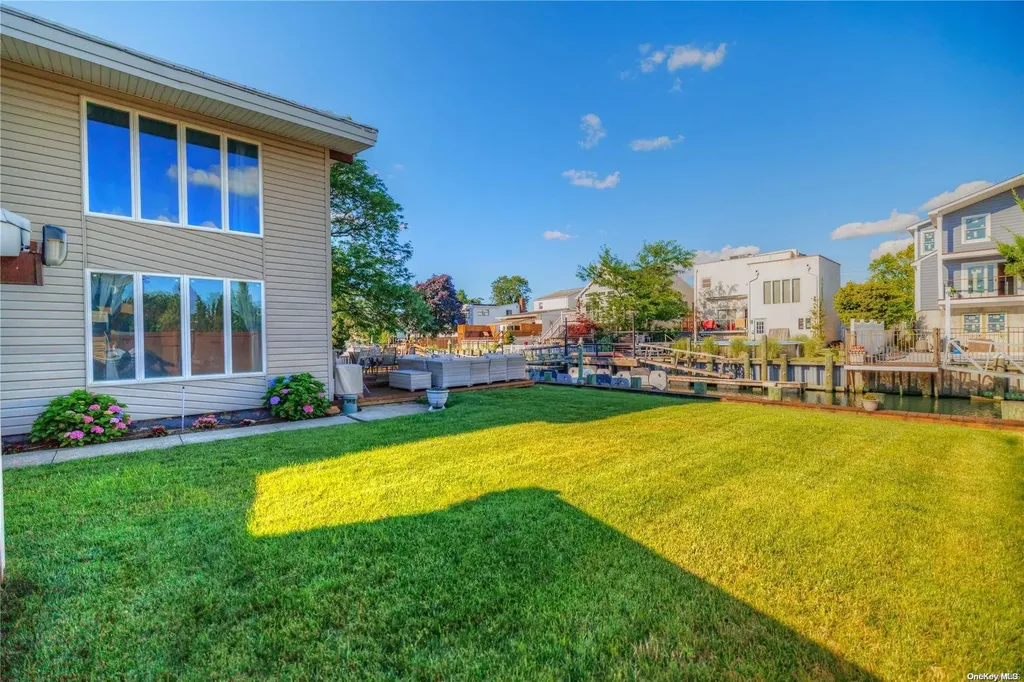 3389 Ocean Avenue Oceanside NY 11572