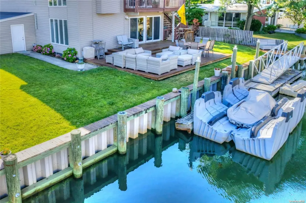 3389 Ocean Avenue Oceanside NY 11572