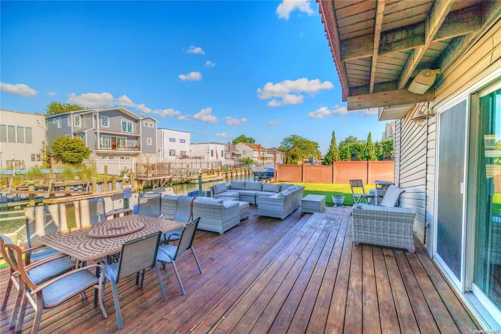 3389 Ocean Avenue Oceanside NY 11572