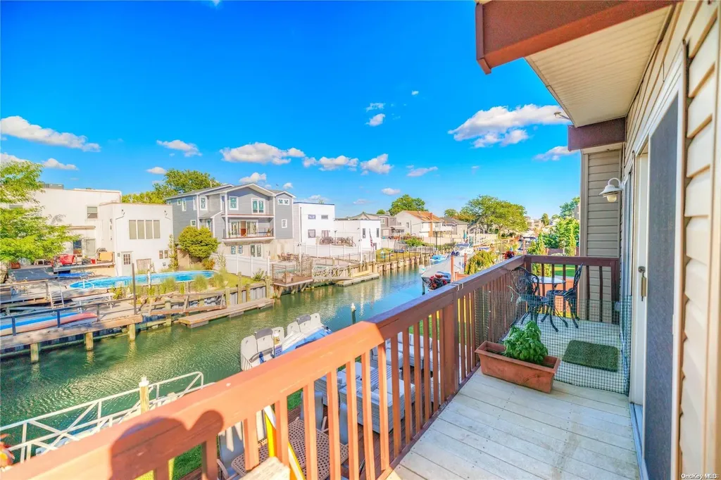 3389 Ocean Avenue Oceanside NY 11572