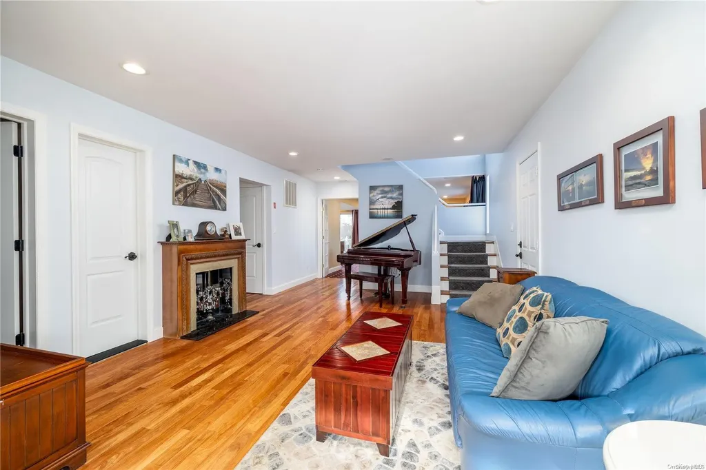 3389 Ocean Avenue Oceanside NY 11572