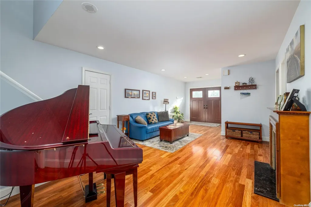 3389 Ocean Avenue Oceanside NY 11572