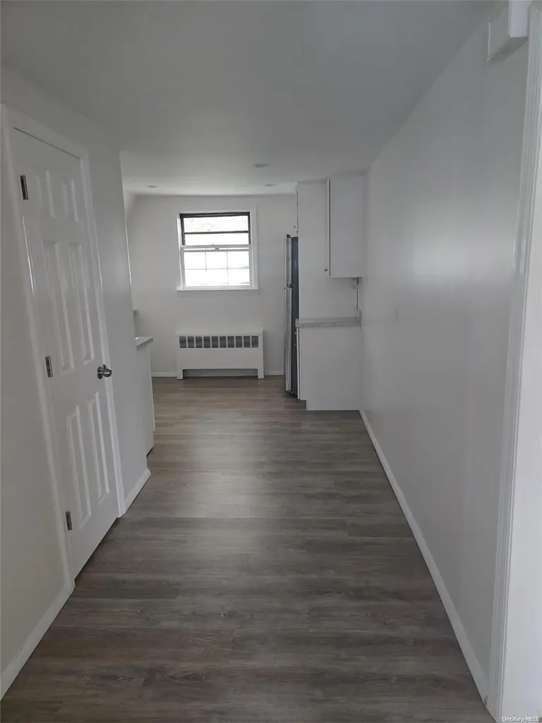 10 Iles Copiague NY 11726