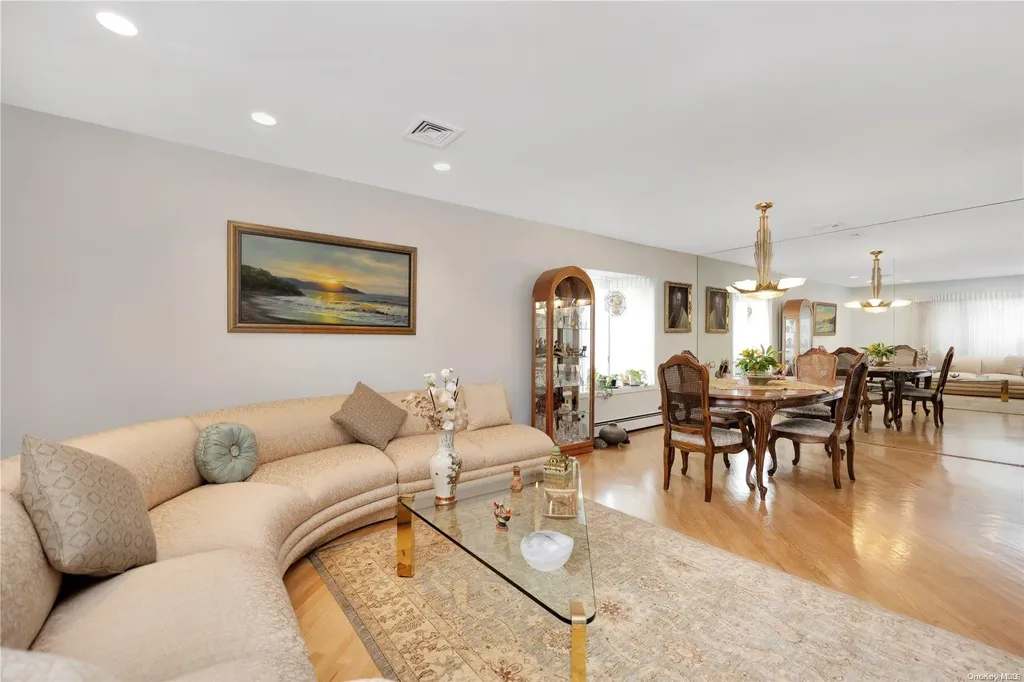 3118 Trinity Street Oceanside NY 11572