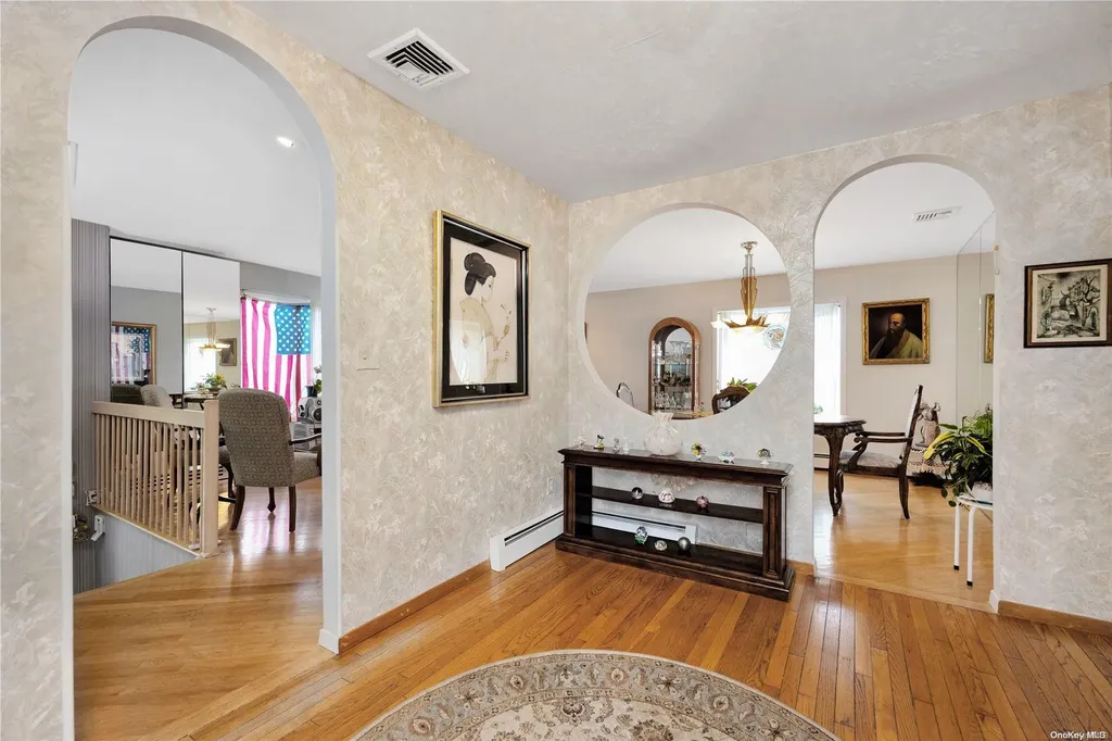 3118 Trinity Street Oceanside NY 11572