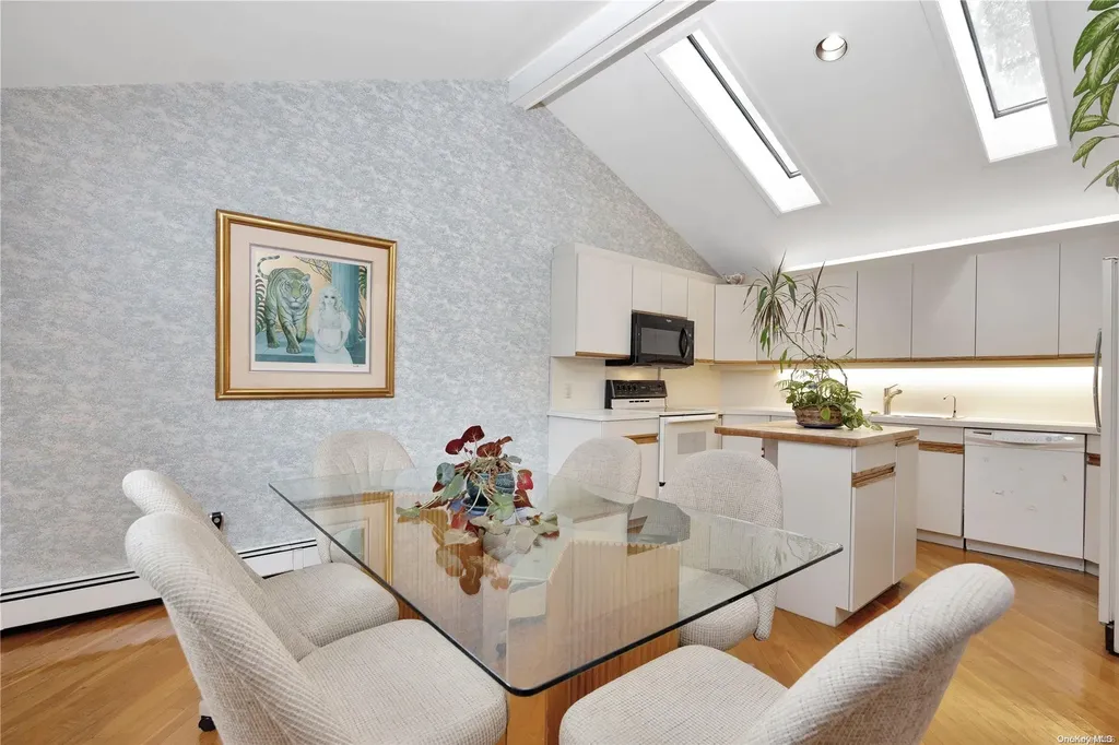 3118 Trinity Street Oceanside NY 11572