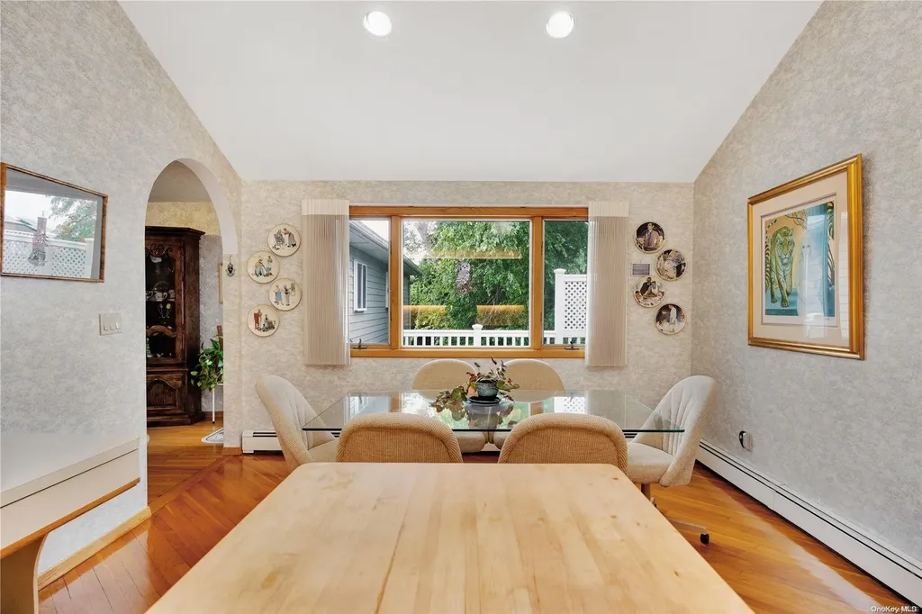 3118 Trinity Street Oceanside NY 11572