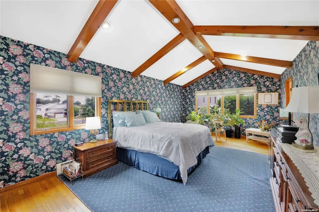 3118 Trinity Street Oceanside NY 11572