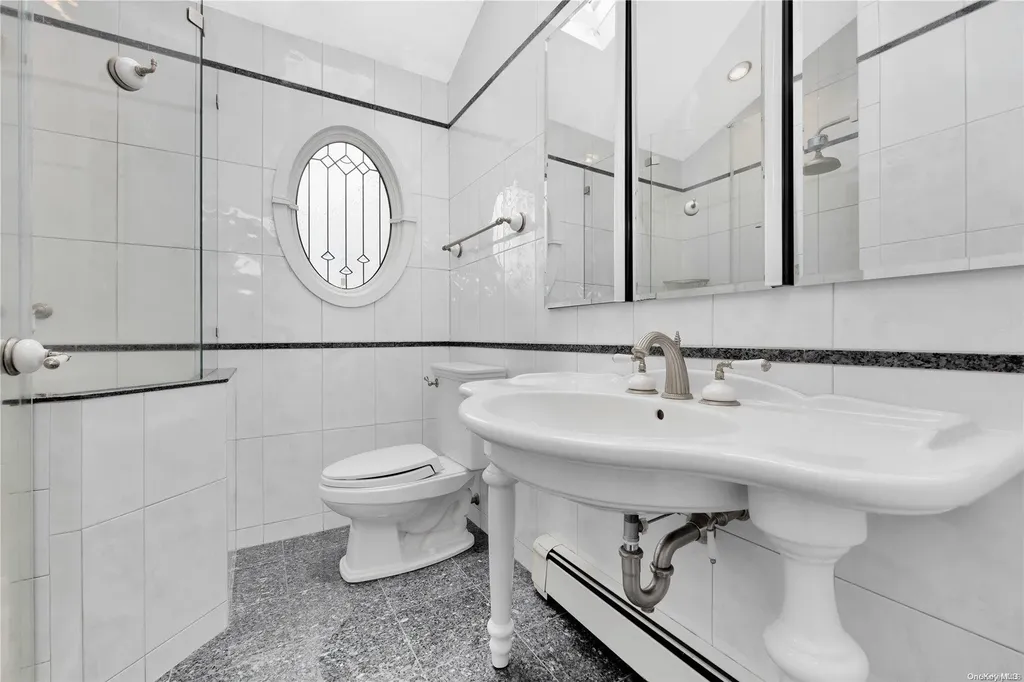 3118 Trinity Street Oceanside NY 11572