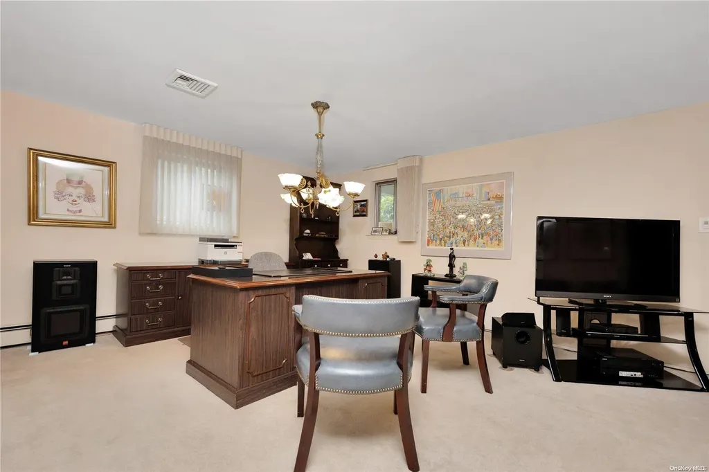 3118 Trinity Street Oceanside NY 11572