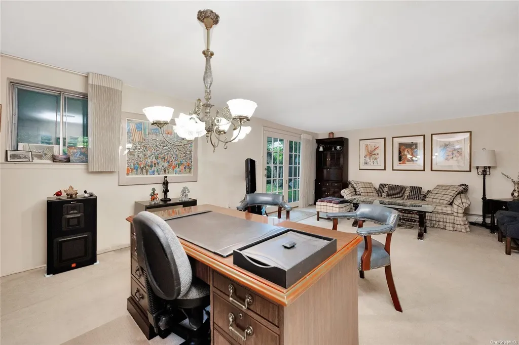 3118 Trinity Street Oceanside NY 11572