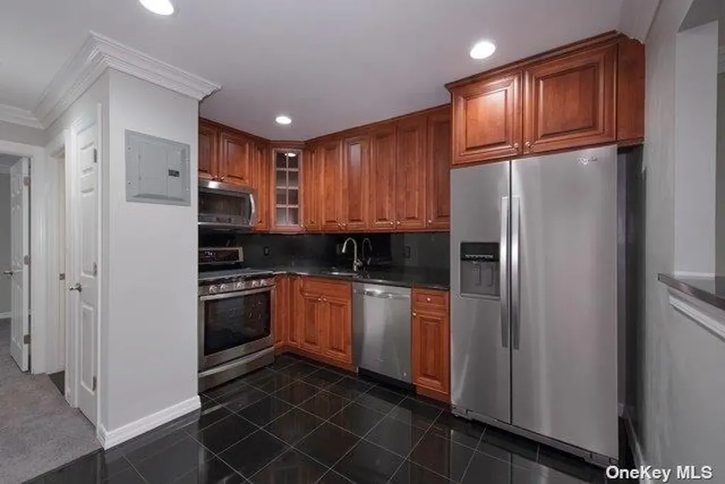 1 Brookwood Drive Coram NY 11727