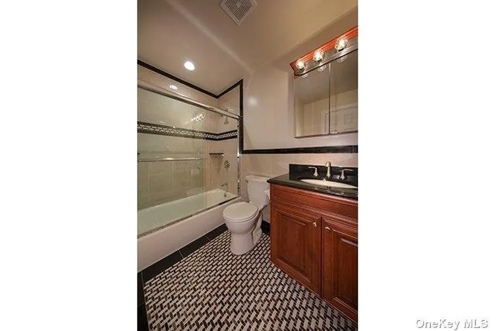 1 Brookwood Drive Coram NY 11727
