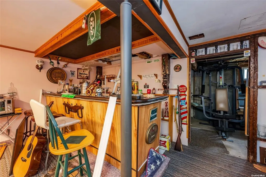7 Gary Street Lindenhurst NY 11757