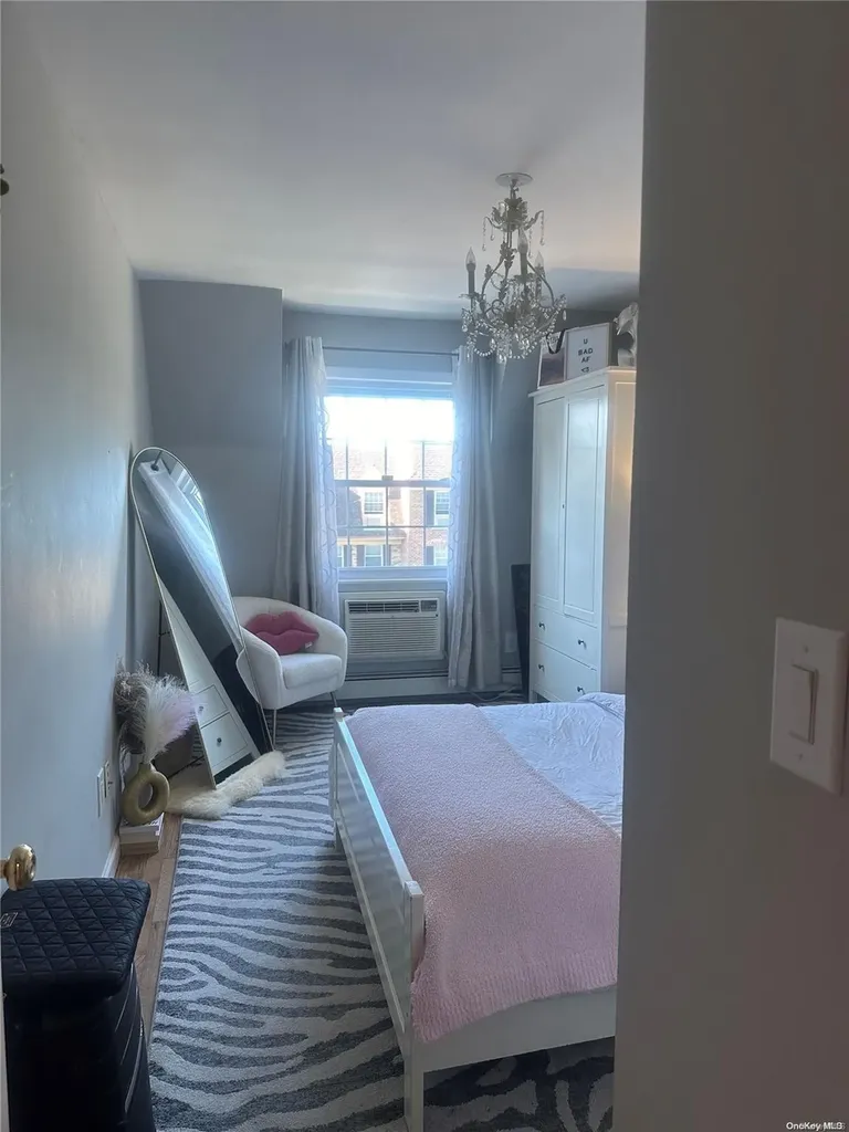 208-08 Estates Drive Bayside NY 11360
