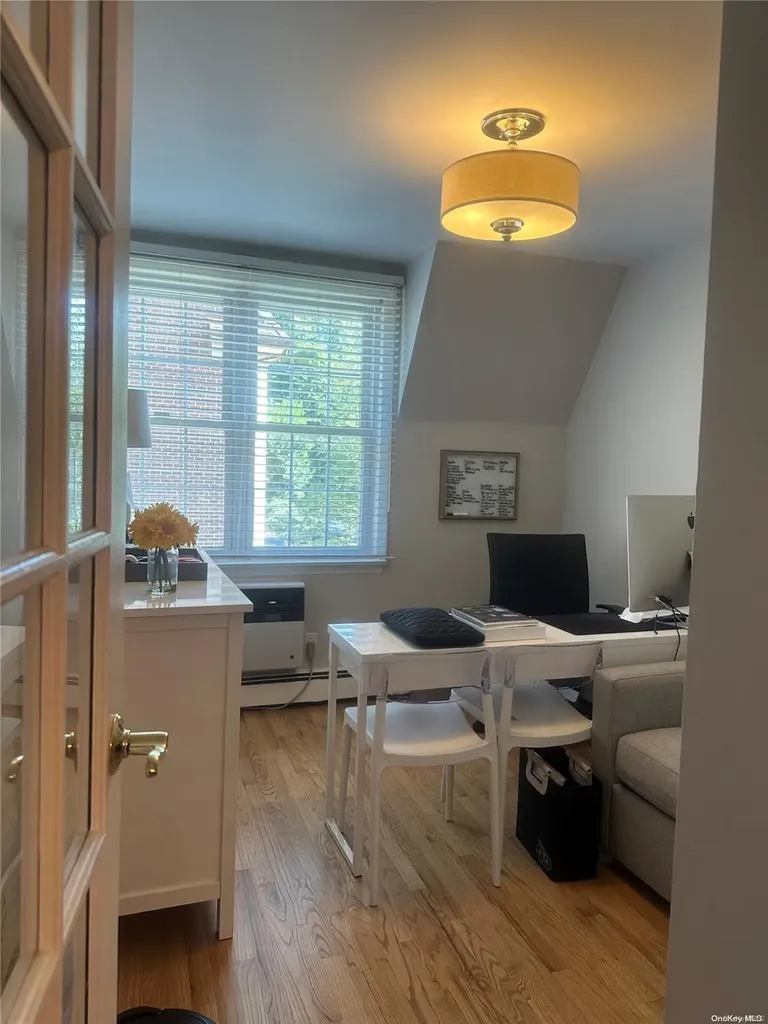 208-08 Estates Drive Bayside NY 11360