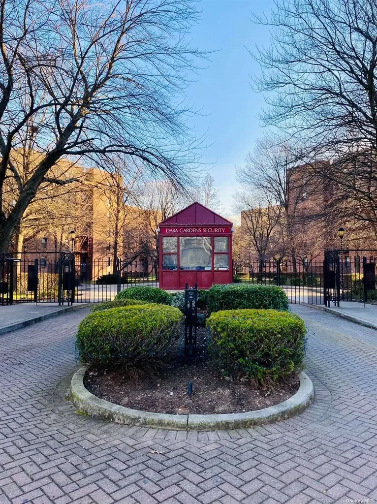150-20 71st Avenue Flushing NY 11367