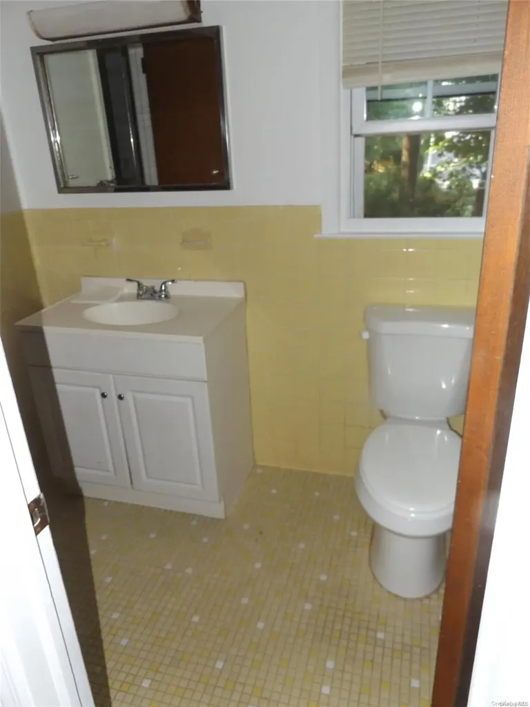 2 Terrill Lane Kings Park NY 11754