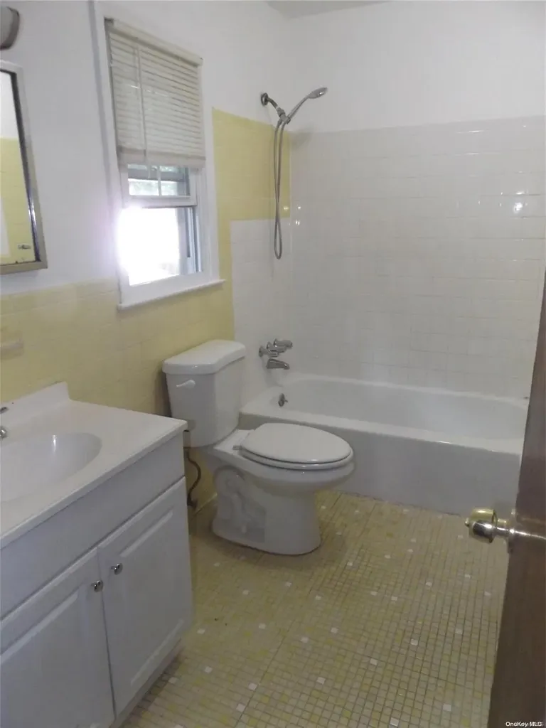 2 Terrill Lane Kings Park NY 11754