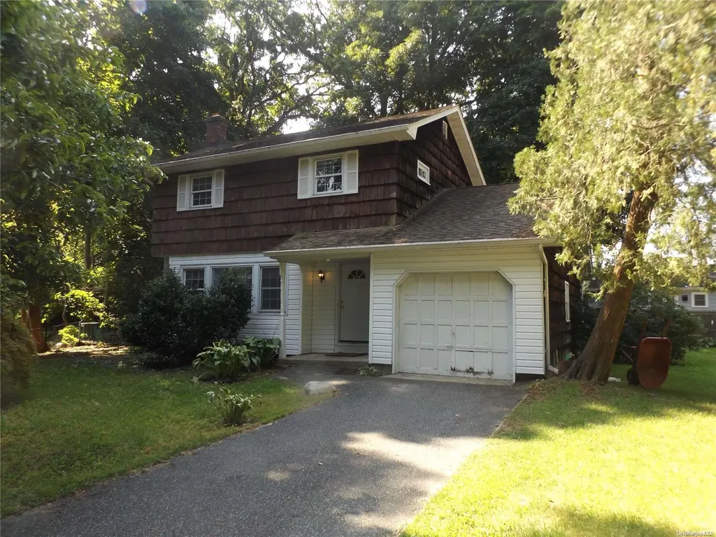 2 Terrill Lane Kings Park NY 11754