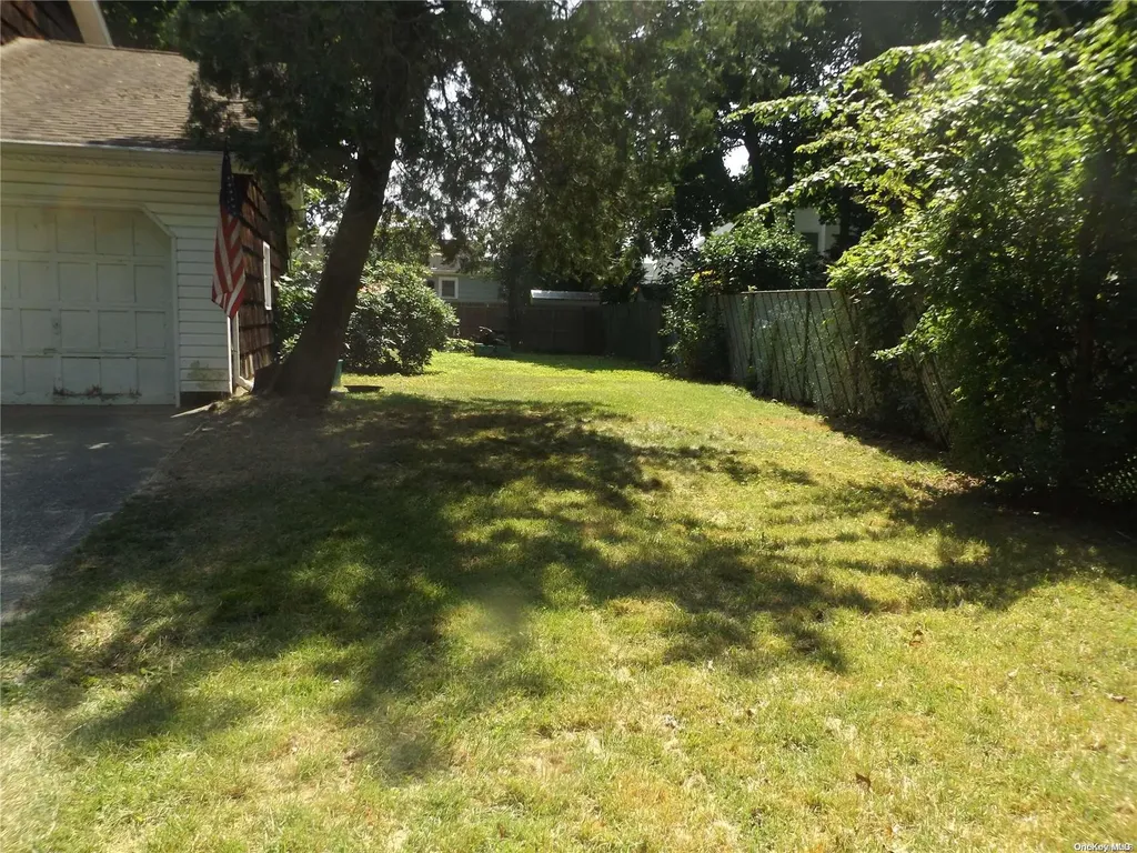 2 Terrill Lane Kings Park NY 11754