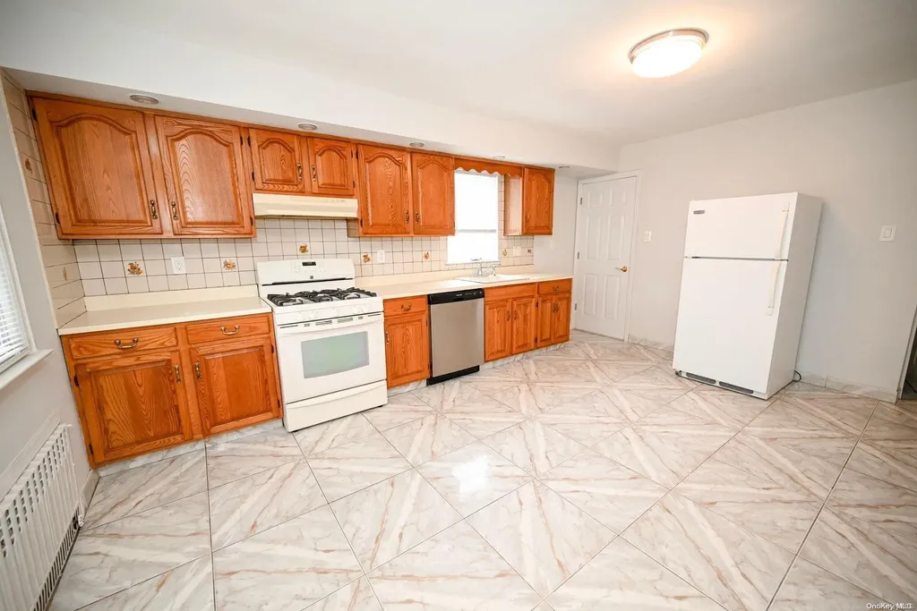 165 Belmont Boulevard Elmont NY 11003