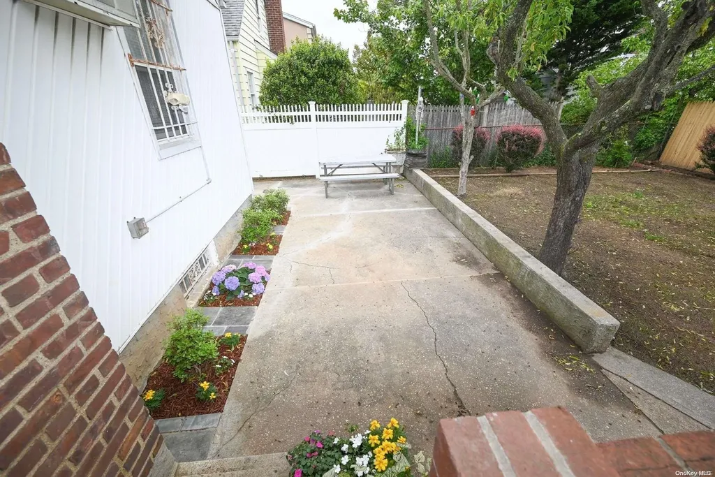 165 Belmont Boulevard Elmont NY 11003