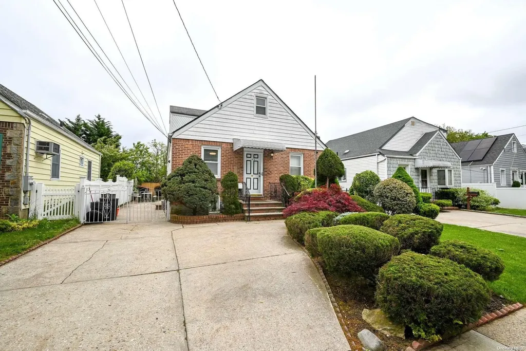 165 Belmont Boulevard Elmont NY 11003