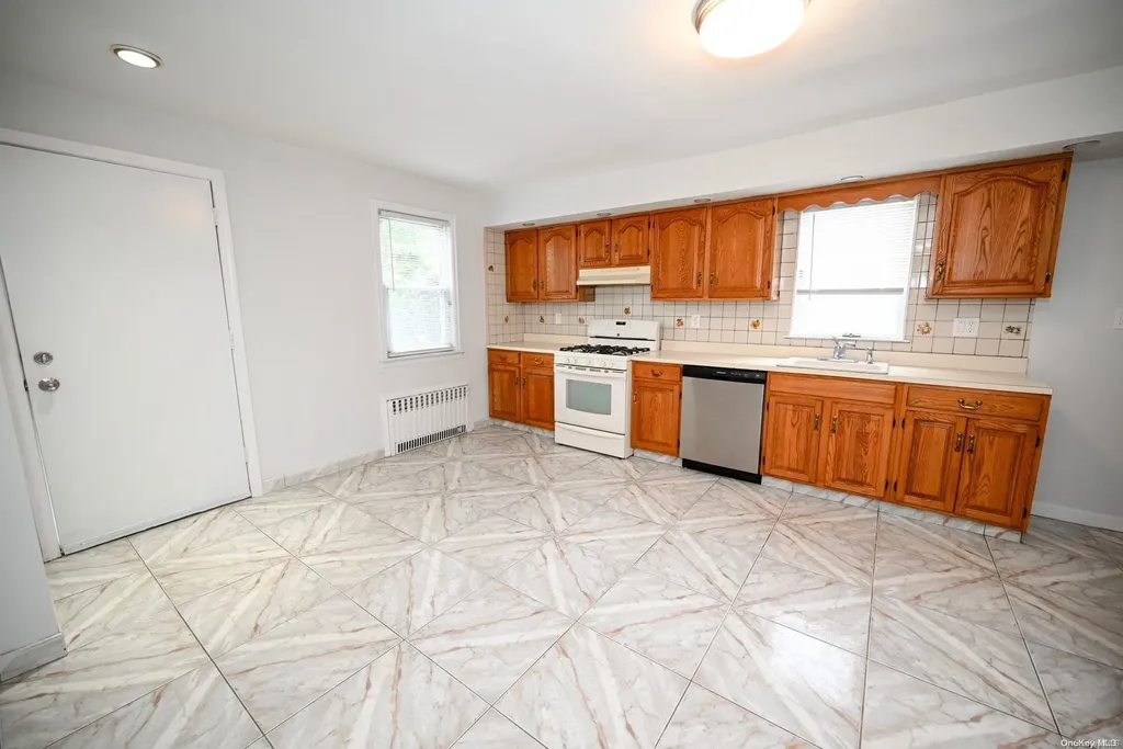 165 Belmont Boulevard Elmont NY 11003