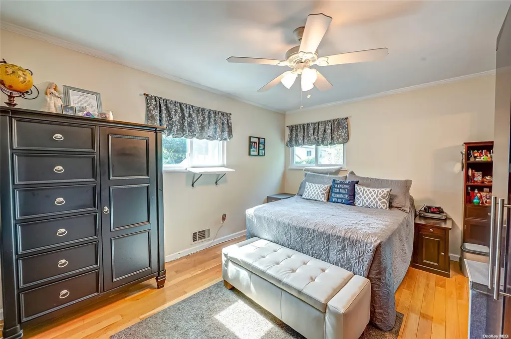 257 Lake Drive Copiague NY 11726