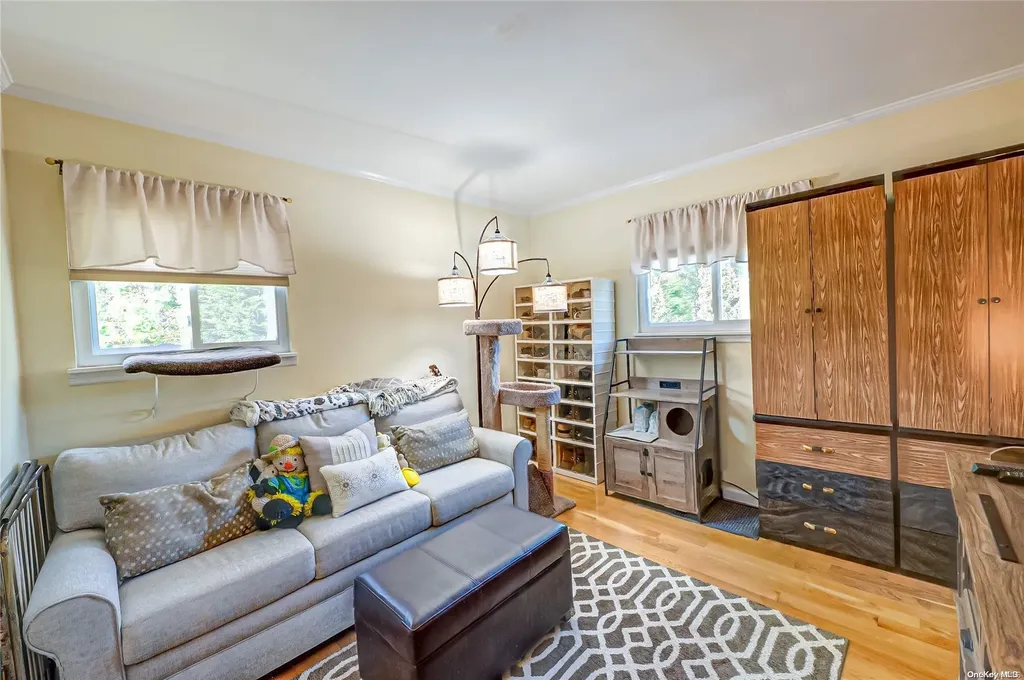 257 Lake Drive Copiague NY 11726